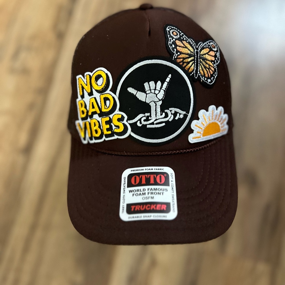 NO BAD VIBES TRUCKER HAT!